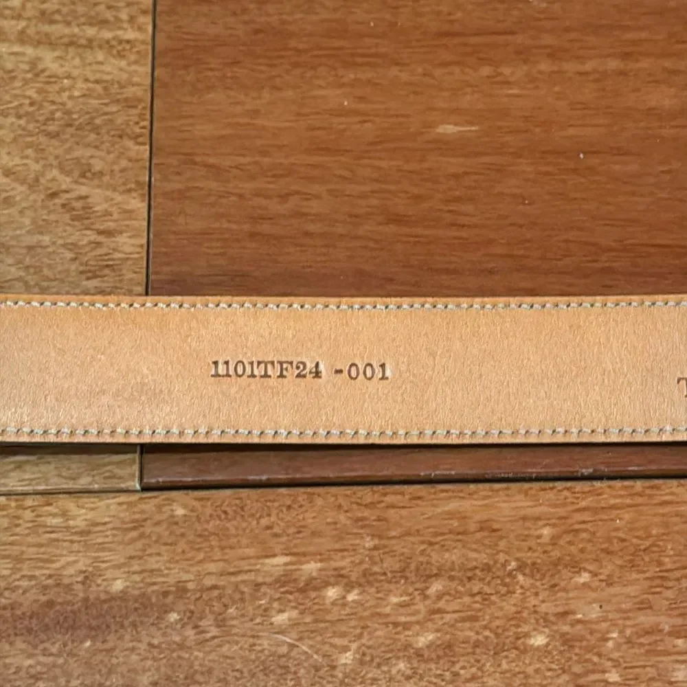 Trafalgar Eastbrook Italian Calfskin Leather Brown Belt‎ 44 / 110 Nickel Buckle
